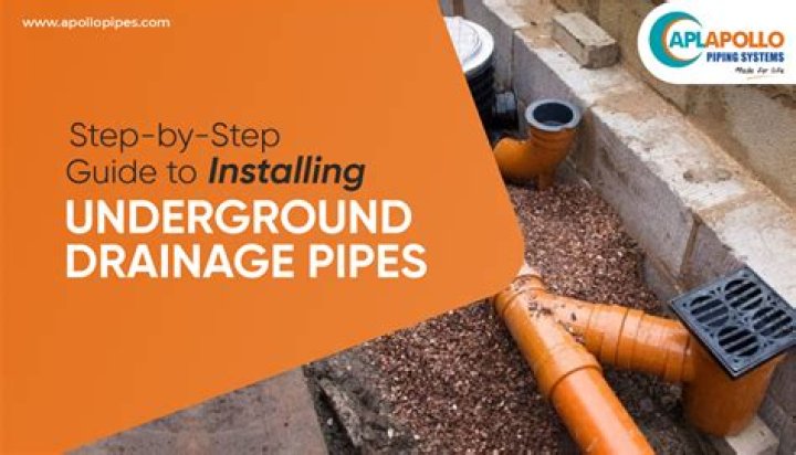 How do you lay drainage pipe?